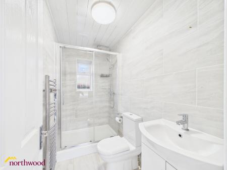 3 bedroom Semi-detached house to let in Kingsway, Banbury, OX16