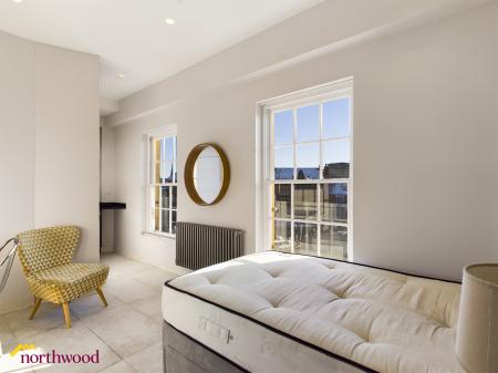 1 bedroom Studio flat to let in Horse Fair, Banbury, OX16