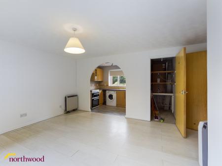 1 bedroom Flat for sale in Broome Way, Banbury, OX16