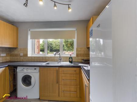 1 bedroom Flat for sale in Broome Way, Banbury, OX16