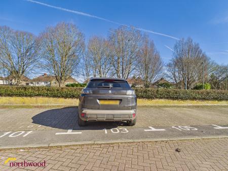 2 bedroom Flat for sale in Broome Way, Banbury, OX16