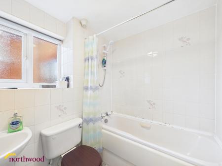 2 bedroom Flat for sale in Broome Way, Banbury, OX16