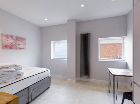 1 bedroom Studio flat to let in Horse Fair, Banbury, OX16