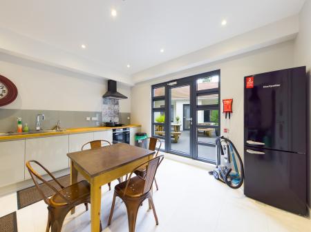 1 bedroom Studio flat to let in Horse Fair, Banbury, OX16