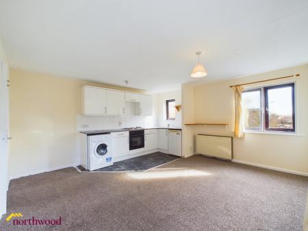 1 bedroom Flat to let in Christchurch Court, Banbury, OX16
