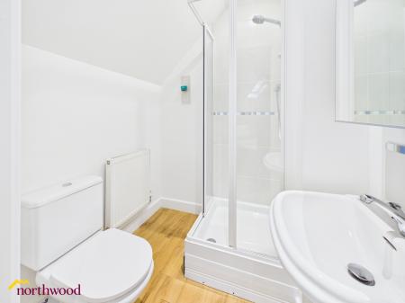 4 bedroom Terraced House for sale in Rosemary Drive, Banbury, OX16