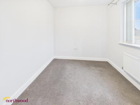 4 bedroom Terraced House for sale in Rosemary Drive, Banbury, OX16