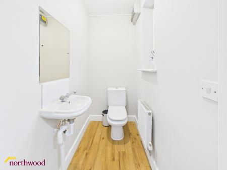 4 bedroom Terraced House for sale in Rosemary Drive, Banbury, OX16