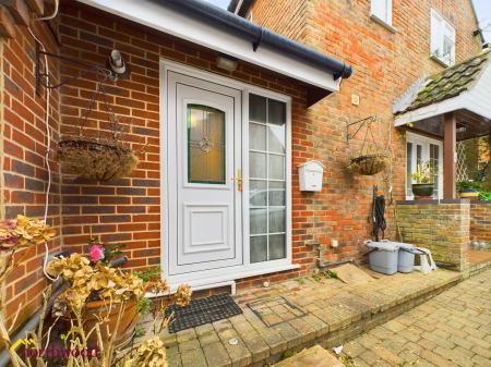 1 bedroom Studio flat to let in Gascoigne Way, Bloxham, OX15