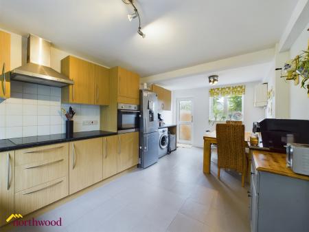 3 bedroom Terraced House for sale in Prescott Close, Banbury, OX16