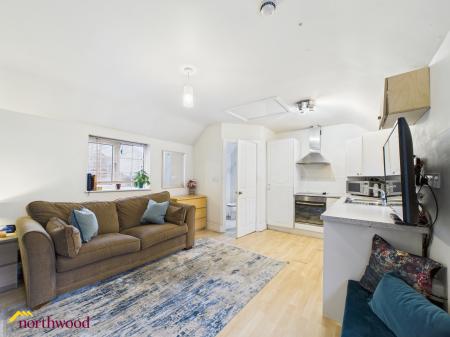 3 bedroom House for sale in Butchers Row, Banbury, OX16