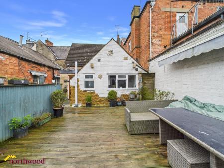 3 bedroom Commercial Property for sale in Butchers Row, Banbury, OX16