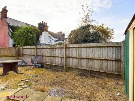 1 bedroom House share to let in High Street, Aylesbury, HP20