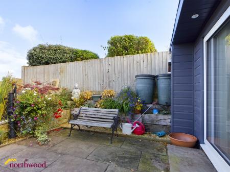 1 bedroom Studio flat to let in Danvers Road, Broughton, OX15