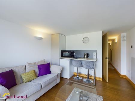 1 bedroom Studio flat to let in Danvers Road, Broughton, OX15