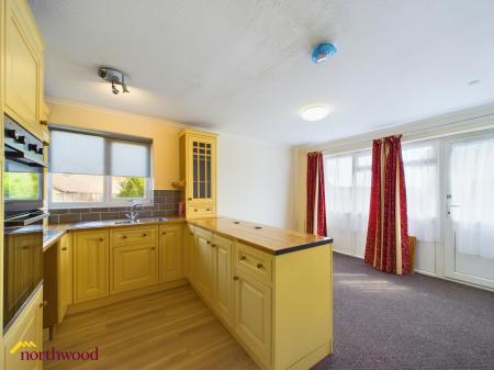 2 bedroom Bungalow to let in Durham Mews, Banbury, OX16