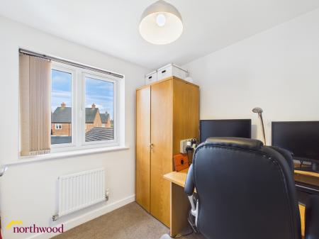 4 bedroom Detached house for sale in Bismore Road, Banbury, OX16