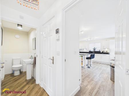 4 bedroom Detached house for sale in Bismore Road, Banbury, OX16