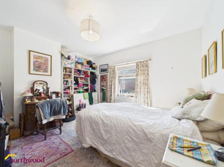 2 bedroom Terraced House for sale in Albert Street, Banbury, OX16