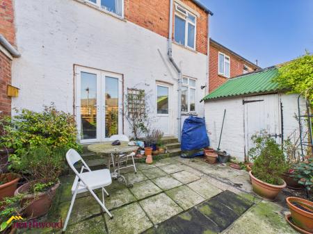 2 bedroom Terraced House for sale in Albert Street, Banbury, OX16