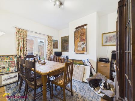 2 bedroom Terraced House for sale in Albert Street, Banbury, OX16