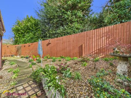 1 bedroom Semi-detached bungalow for sale in Winston Close, Woodford Halse, NN11