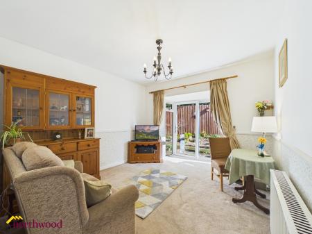 1 bedroom Semi-detached bungalow for sale in Winston Close, Woodford Halse, NN11