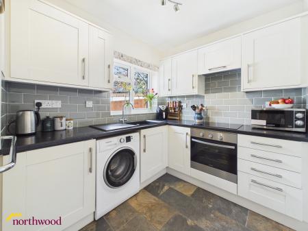 1 bedroom Semi-detached bungalow for sale in Winston Close, Woodford Halse, NN11