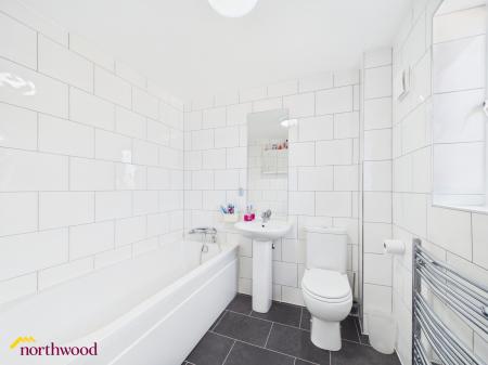 5 bedroom Detached house for sale in Hart Close, Banbury, OX16