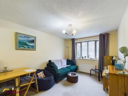 1 bedroom Flat to let in Parklands, Banbury, OX16