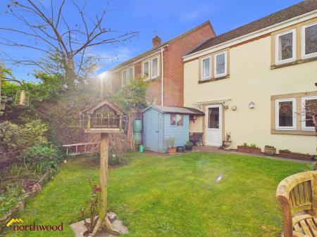 2 bedroom End of terrace house for sale in Miles Meadow, Stratford-upon-Avon, CV37