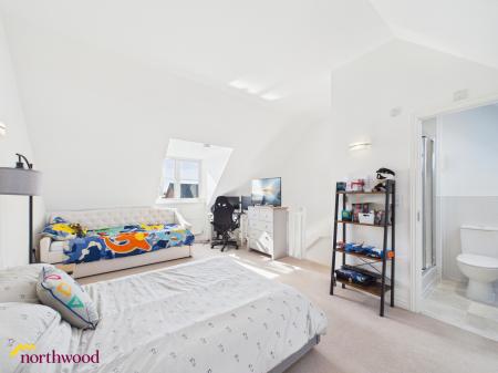3 bedroom Town house for sale in Longford Park Road, Banbury, OX15