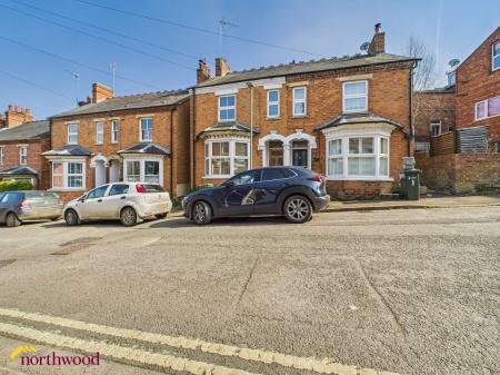 Grosvenor Road, Banbury, OX16