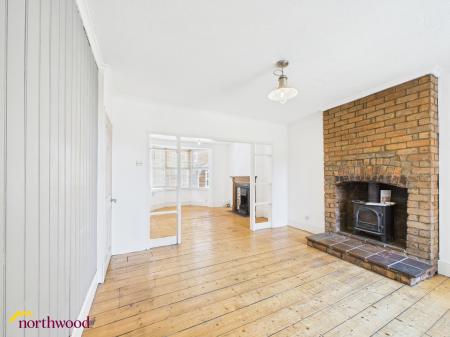 3 bedroom Semi-detached house to let in Grosvenor Road, Banbury, OX16