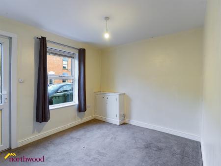 2 bedroom End of terrace house to let in North Street, Banbury, OX16