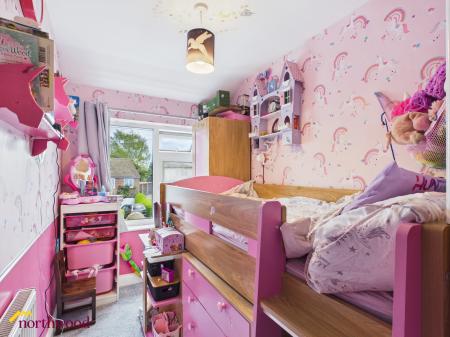 3 bedroom Semi-detached house for sale in Hillview Crescent, Banbury, OX16