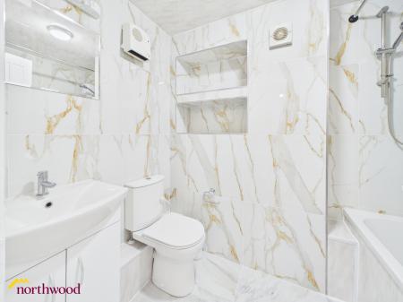 2 bedroom Ground floor maisonette to let in Dean Close, Banbury, OX16