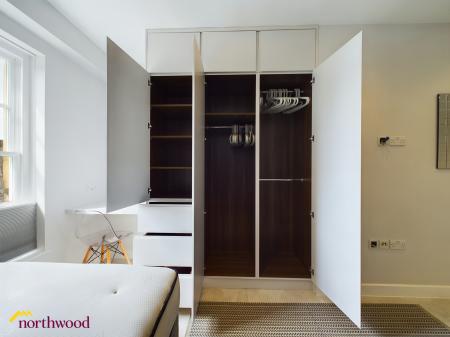 1 bedroom Studio flat to let in Horse Fair, Banbury, OX16