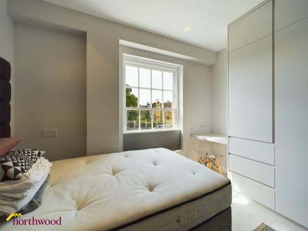 1 bedroom Studio flat to let in Horse Fair, Banbury, OX16