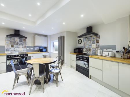 1 bedroom Studio flat to let in Horse Fair, Banbury, OX16