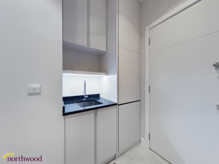 1 bedroom Studio flat to let in Horse Fair, Banbury, OX16