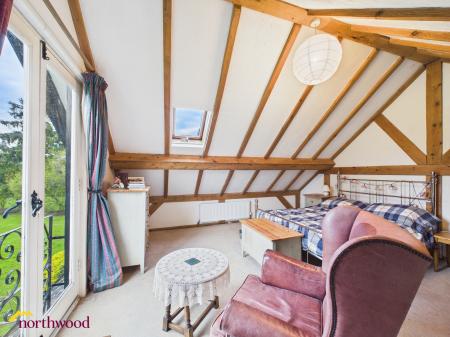 2 bedroom Detached house for sale in Riverside, Tiddington Road, Stratford-upon-Avon, CV37