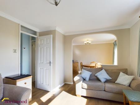 3 bedroom Terraced House for sale in Forgeway, Banbury, OX16