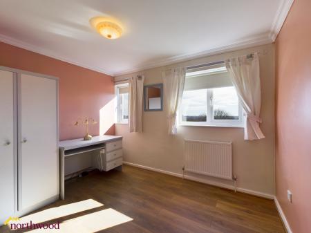 3 bedroom Terraced House for sale in Forgeway, Banbury, OX16