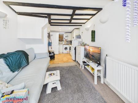 2 bedroom Cottage for sale in The Row, Mollington, OX17