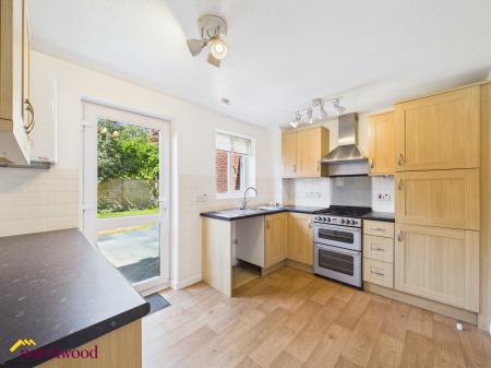 2 bedroom Semi-detached house to let in Beaulieu Close, Banbury, OX16