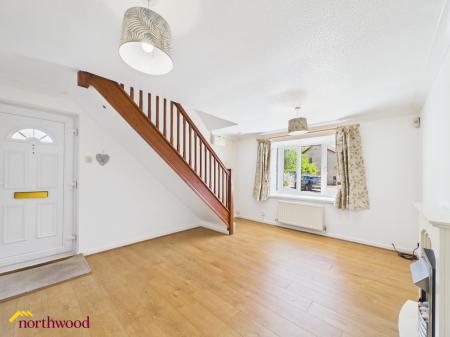 2 bedroom Semi-detached house to let in Beaulieu Close, Banbury, OX16