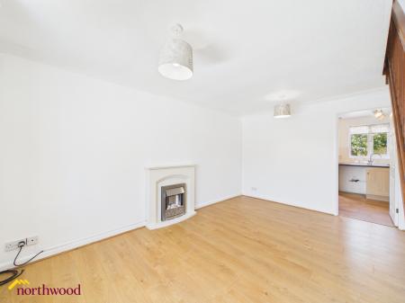 2 bedroom Semi-detached house to let in Beaulieu Close, Banbury, OX16