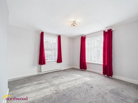 2 bedroom Ground floor maisonette for sale in Coventry Street, Southam, Warwickshire