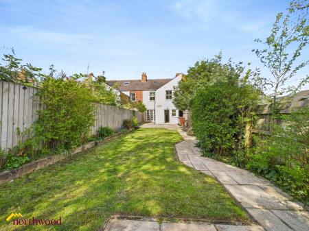 3 bedroom Terraced House to let in Fairview, Banbury, OX16